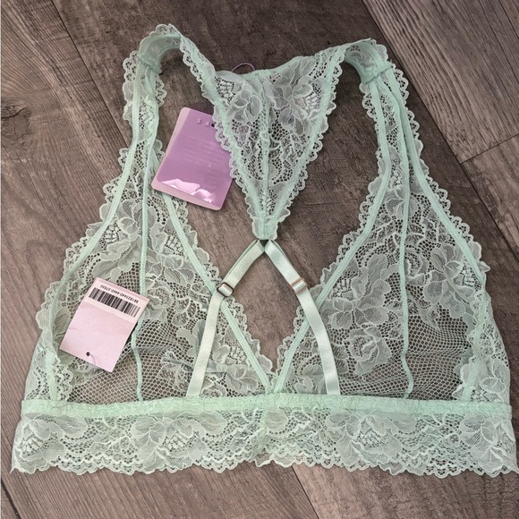 Savage X Fenty Lace Bralette Rihanna’s Lingerie Line - Picture 2 of 3